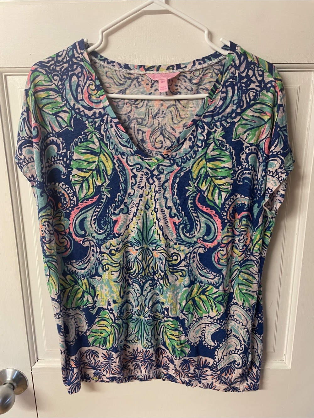 2 Lilly Pulitzer colorful pretty summer tops both women’s size S/M